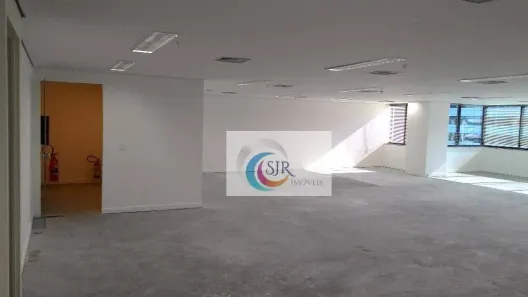 Sala Comercial à venda, 206m² no Cidade Monções, São Paulo