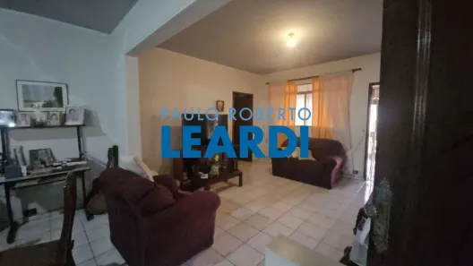 Sobrado com 3 Quartos à venda, 504m² no Vila Scarpelli, Santo André
