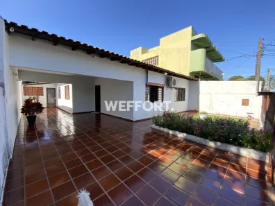 Casa com 3 Quartos à venda, 186m² no Messiânico, Londrina