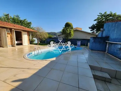 Casa com 4 Quartos à venda, 230m² no Vila Atlântica, Caraguatatuba