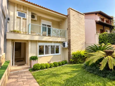 Casa com 4 Quartos à venda, 315m² no Boa Vista, Porto Alegre