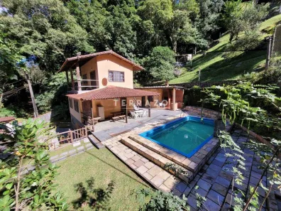 Casa de Condomínio com 4 Quartos à venda, 150m² no Caneca Fina, Guapimirim