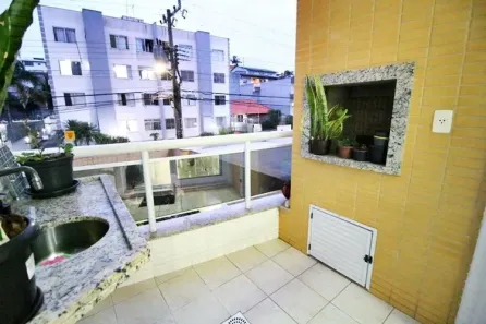 Apartamento com 2 Quartos para alugar, 64m² no Coqueiros, Florianópolis