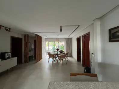 Casa com 3 Quartos à venda, 370m² no Cidade Jardim, Uberlândia