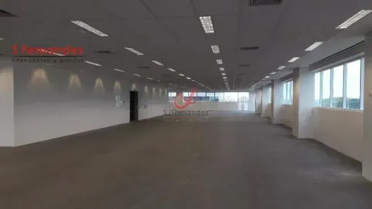 Sala Comercial para alugar, 655m² no Jurubatuba, São Paulo