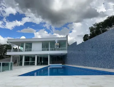 Sobrado com 9 Quartos à venda, 1100m² no Recanto Alpina, Santa Isabel