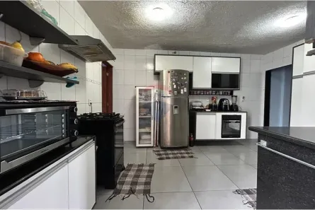 Casa com 3 Quartos à venda, 351m² no Irajá, Rio de Janeiro