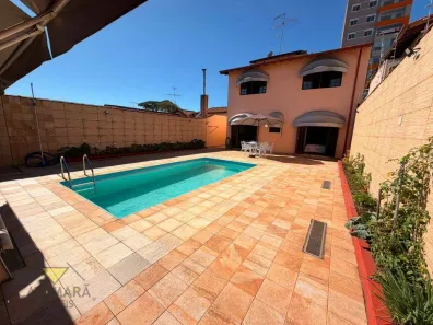 Sobrado com 4 Quartos para venda ou aluguel, 250m² no Alto Ipiranga, Mogi das Cruzes