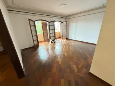 Casa com 3 Quartos para alugar, 250m² no Paulista, Piracicaba