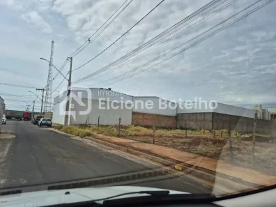 Lote/Terreno à venda, 260m² no Minas Gerais, Uberlândia