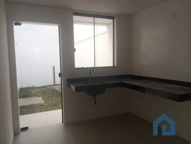 Casa com 2 Quartos à venda, 192m² no Copacabana, Belo Horizonte