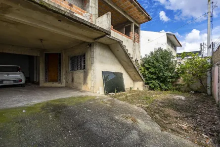 Casa com 4 Quartos à venda, 100m² no Novo Mundo, Curitiba