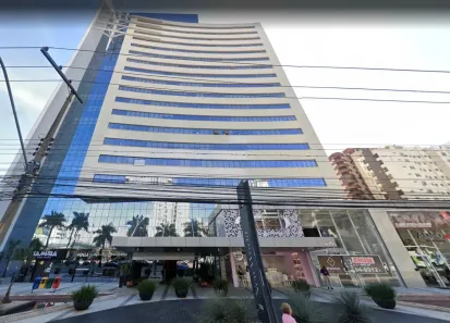 Sala Comercial com 3 Quartos para alugar, 39m² no Setor Bueno, Goiânia