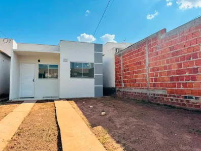 Casa com 2 Quartos à venda, 50m² no Novo Mundo, Várzea Grande