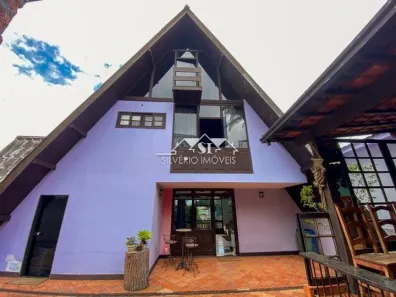 Casa com 4 Quartos à venda, 270m² no Valparaíso, Petrópolis