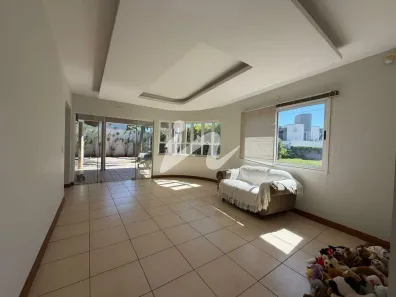 Casa com 4 Quartos à venda, 305m² no Jardim Karaíba, Uberlândia
