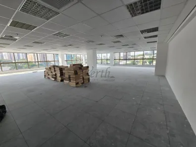 Sala Comercial com 3 Quartos para alugar, 254m² no Cambuí, Campinas