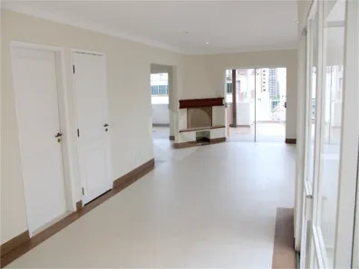 Cobertura com 3 Quartos à venda, 200m² no Vila Olímpia, São Paulo