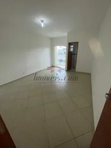 Casa de Condomínio com 2 Quartos à venda, 120m² no Taquara, Rio de Janeiro