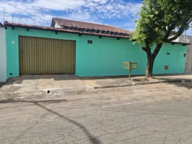 Casa com 3 Quartos à venda, 216m² no Setor Castelo Branco, Goiânia