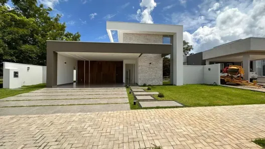 Casa com 3 Quartos à venda, 240m² no Loteamento Caribe, Palmas