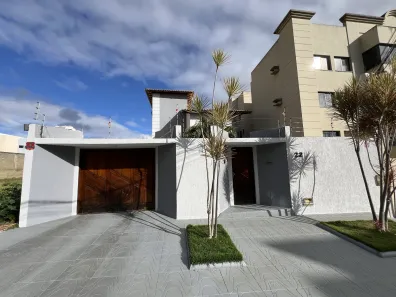 Casa com 4 Quartos à venda, 390m² no Candeias, Vitória da Conquista