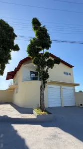 Sobrado com 3 Quartos à venda, 330m² no Residencial Canadá, Goiânia