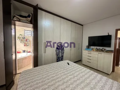 Sobrado com 3 Quartos à venda, 286m² no Residencial Humaitá, Goiânia