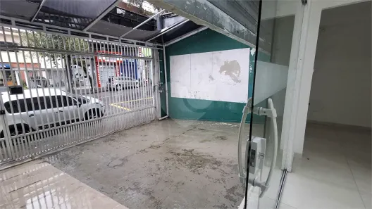 Galpão/Depósito/Armazém para alugar, 240m² no Campo Belo, São Paulo