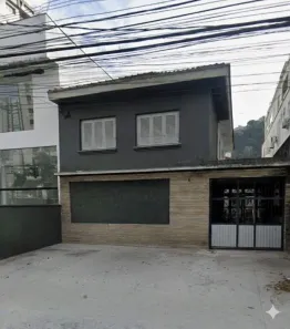 Imóvel Comercial com 5 Quartos para alugar, 500m² no Marapé, Santos