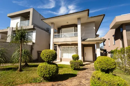 Casa de Condomínio com 3 Quartos à venda, 235m² no Oficinas, Ponta Grossa