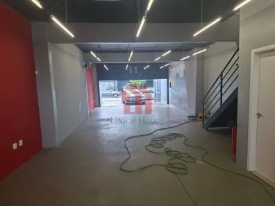 Ponto Comercial para alugar, 241m² no Vila Mathias, Santos