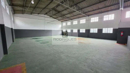 Galpão/Depósito/Armazém para alugar, 839m² no Nova Petrópolis, São Bernardo do Campo