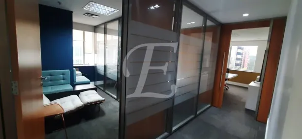 Sala Comercial para alugar, 489m² no Vila Olímpia, São Paulo