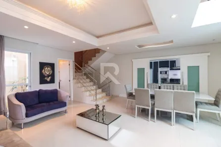 Casa com 3 Quartos à venda, 236m² no Portão, Curitiba