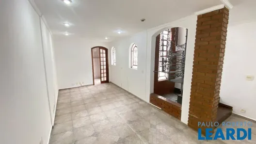 Sobrado com 3 Quartos para alugar, 110m² no Vila Mariana, São Paulo