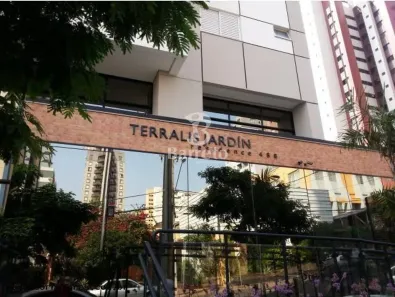 Apartamento com 3 Quartos para alugar, 74m² no Centro, Londrina