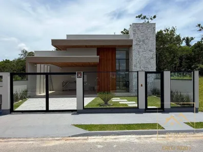 Casa com 3 Quartos à venda, 130m² no Forquilhas, São José