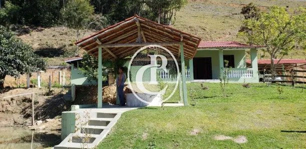 Fazenda/Sítio com 3 Quartos à venda, 270m² no Zona Rural, São Luiz do Paraitinga