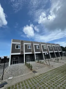 Casa de Condomínio com 2 Quartos à venda, 68m² no Icaraí, Caucaia