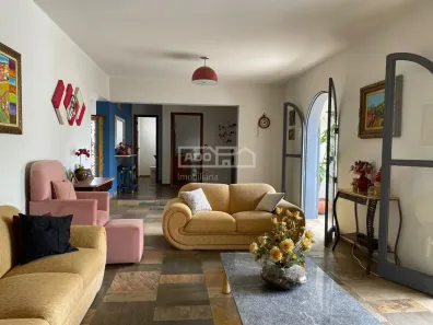 Sobrado com 3 Quartos à venda, 322m² no Vila Nogueira, Campinas