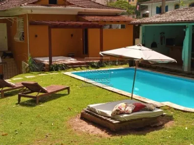 Casa com 4 Quartos à venda, 300m² no Mosela, Petrópolis