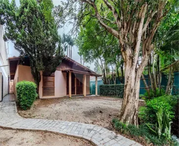 Casa com 9 Quartos para venda ou aluguel, 500m² no Jardim Petrópolis, São Paulo