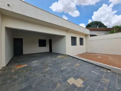 Casa com 3 Quartos à venda, 161m² no Vila Santa Maria, Americana