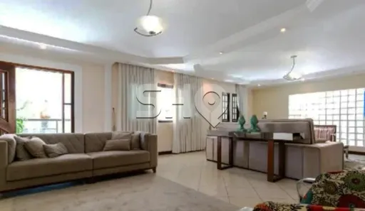 Sobrado com 5 Quartos para alugar, 610m² no City América, São Paulo