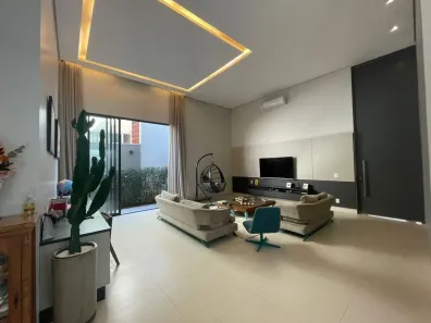 Casa com 3 Quartos à venda, 240m² no Jardim Sul, Uberlândia
