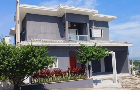 Casa de Condomínio com 4 Quartos para alugar, 264m² no Bairro do Grama, Caçapava