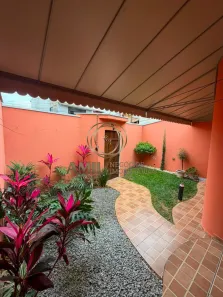 Sobrado com 3 Quartos à venda, 174m² no Borda da Mata, Caçapava