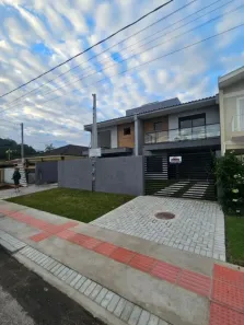 Sobrado com 3 Quartos à venda, 132m² no Guaratuba, Guaratuba