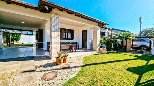 Casa com 3 Quartos à venda, 130m² no XANGRI-LÁ, Xangri-lá